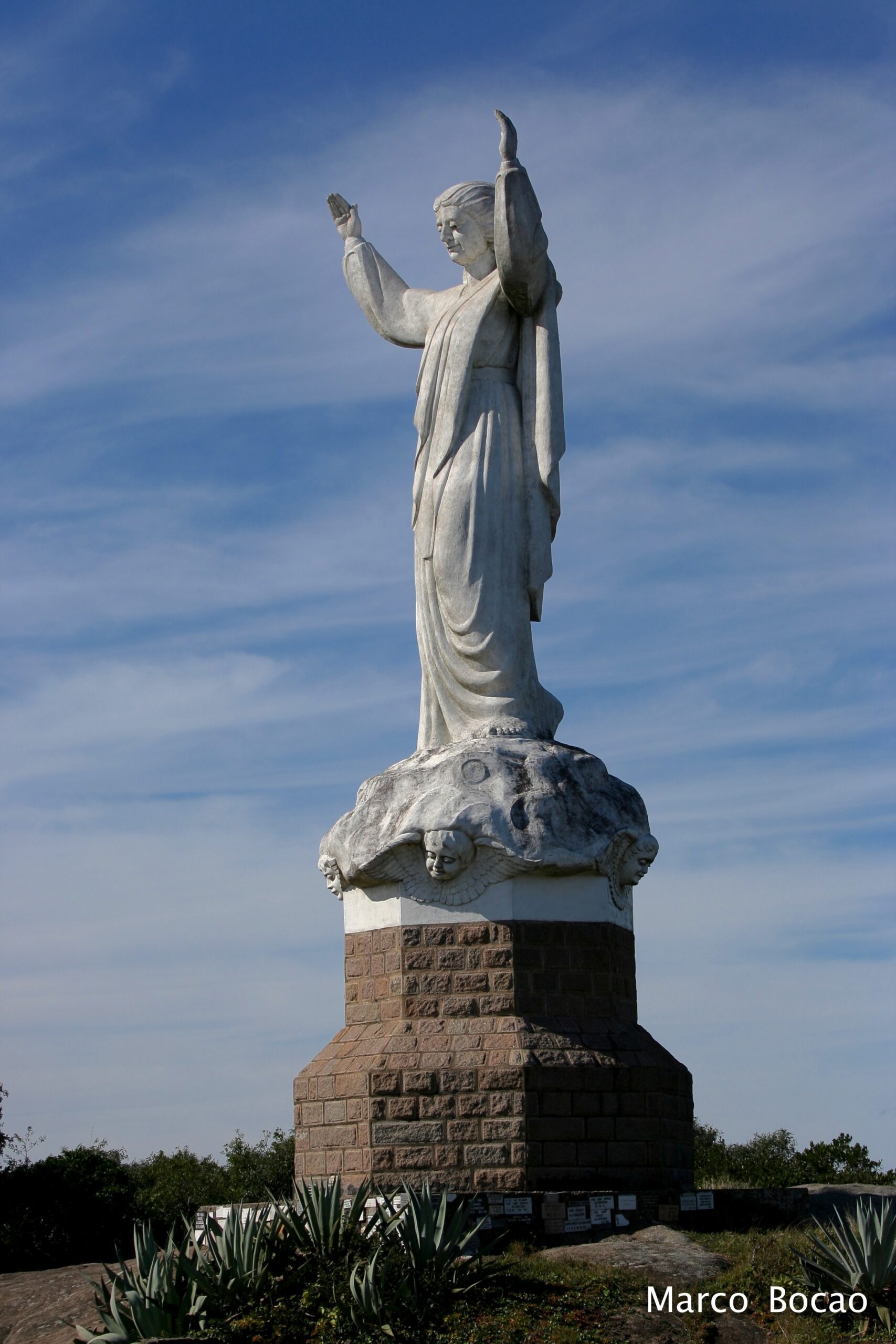 Estátua de Nossa Senhora da Glória (7).jpg