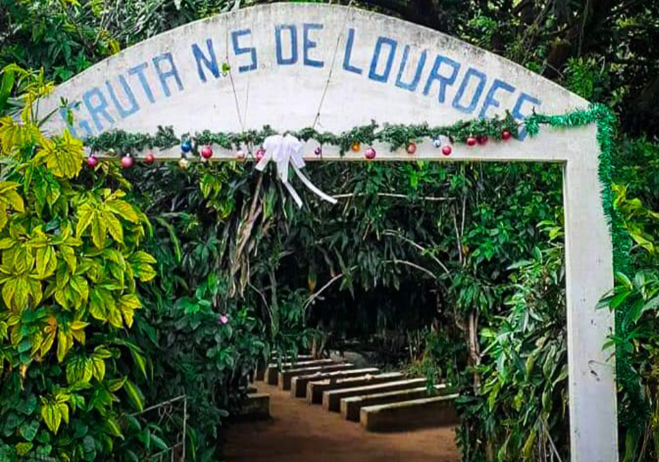 Gruta N. Srª de Lourdes – Cachoeira do Ribeirão Pequeno